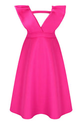 Vestido de cóctel fucsia con escote pronunciado
