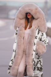 Abrigo cálido de algodón con cuello de lana y capucha