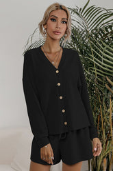 Traje de dos piezas con pantalón corto y cárdigan con diseño de gofre