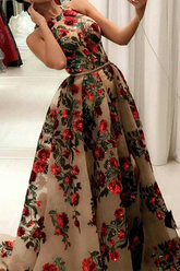 Elegante vestido de noche con escote redondo y lentejuelas lisas