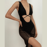 Einteiliger Badeanzug aus Mesh mit selbstbindendem, einfarbigem Schlitz und ausgehöhltem Midirock und Strandrock