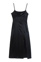 Vestido midi sencillo negro con tirantes finos