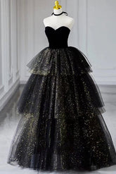 Schwarzes trägerloses Ballkleid mit Herzausschnitt