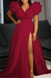 Vestido de fiesta de noche largo color burdeos con abertura alta