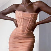 Mon Amour – Trägerloses Midikleid im Korsett-Stil