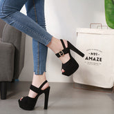 Damen High Heels mit Plateausohle, Schnalle und klobiger Peep-Toe-Konstruktion