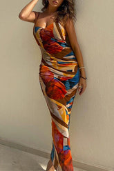 Vestido largo estilo salvaje oeste con cuello halter y espalda descubierta