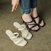 Tacones altos y elegantes para mujer