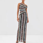 Low-cut halter neck backless fitted dress