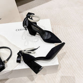 Tacones altos negros gruesos y versátiles para mujer