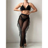 Tina con pantalones de playa y bikini brasileño estilo halter