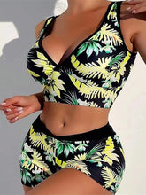 Andrea Flowers - Bikini con shorts florales