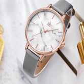 Relojes sencillos de cuarzo con diseño de mármol #K0137