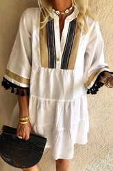 Minikleid mit V-Ausschnitt und Quasten