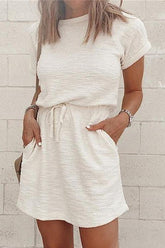 Minikleid mit O-Ausschnitt und Taschen