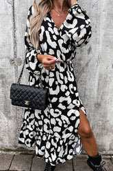 Langärmliges Midikleid mit Schlitz und Leopardenmuster