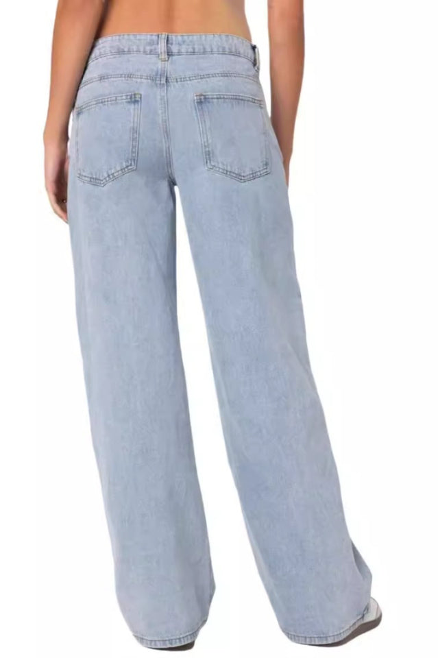 EDIKTED Raelynn Washed Low Rise Jeans