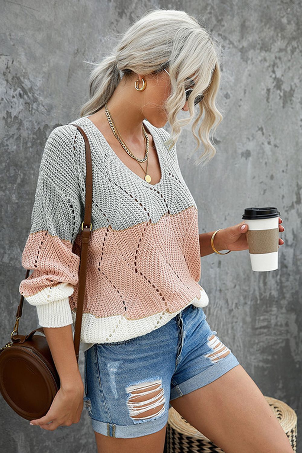 V-Neck Contrast Pullover