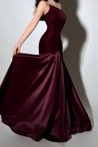 Salla Velvet Dress