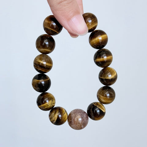Tiger's Eye Crystal Bracelet with Brown Stone Center