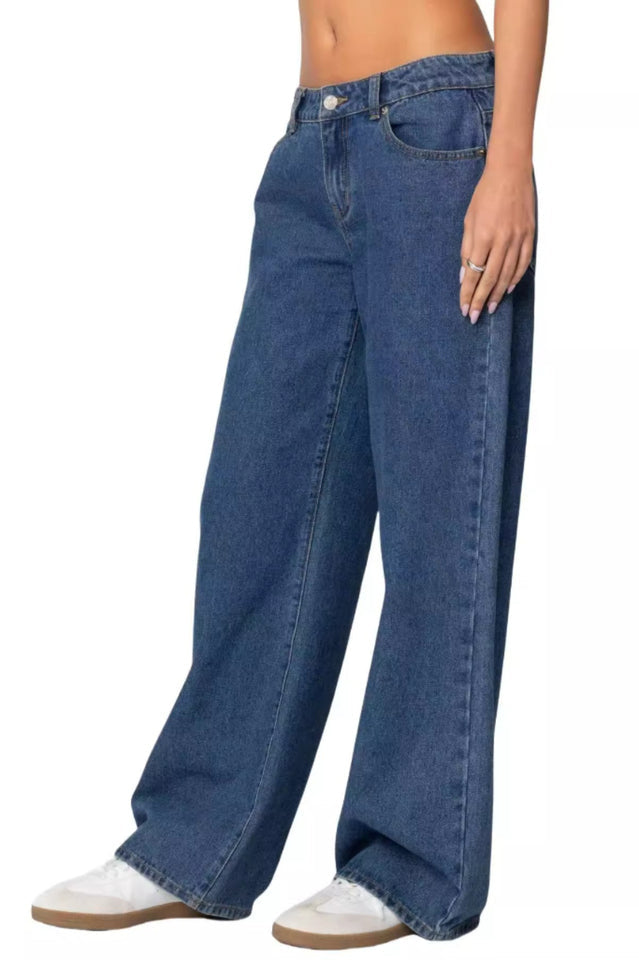 EDIKTED Raelynn Washed Low Rise Jeans