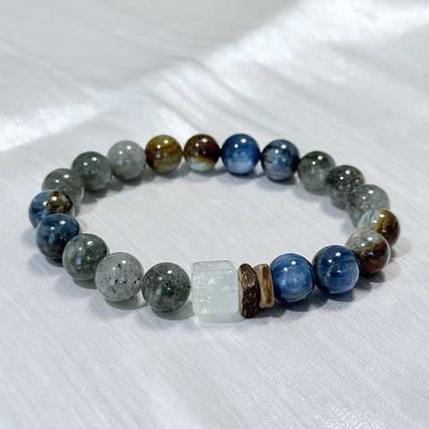 Kyanite & Labradorite Crystal Bracelet