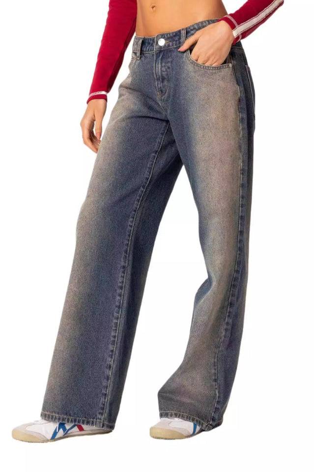 EDIKTED Raelynn Washed Low Rise Jeans