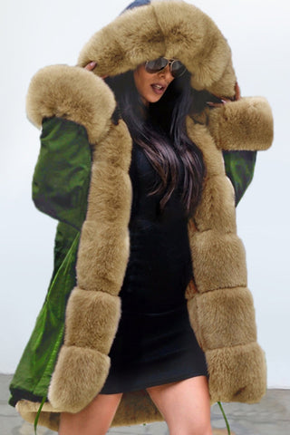 Abrigo de cachemira con cuello de lana