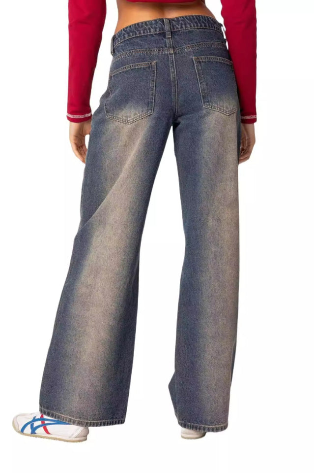 EDIKTED Raelynn Washed Low Rise Jeans