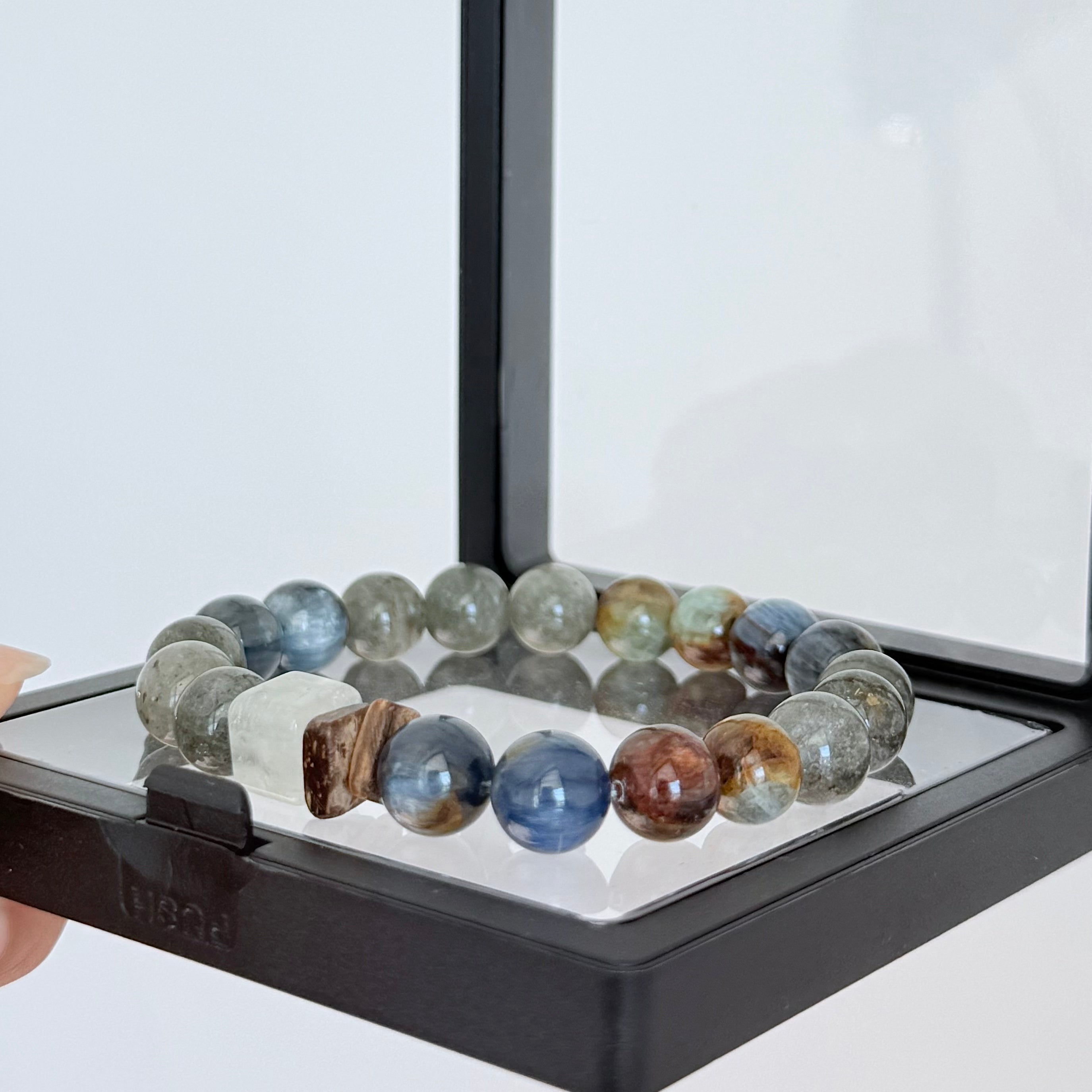 Kyanite & Labradorite Crystal Bracelet