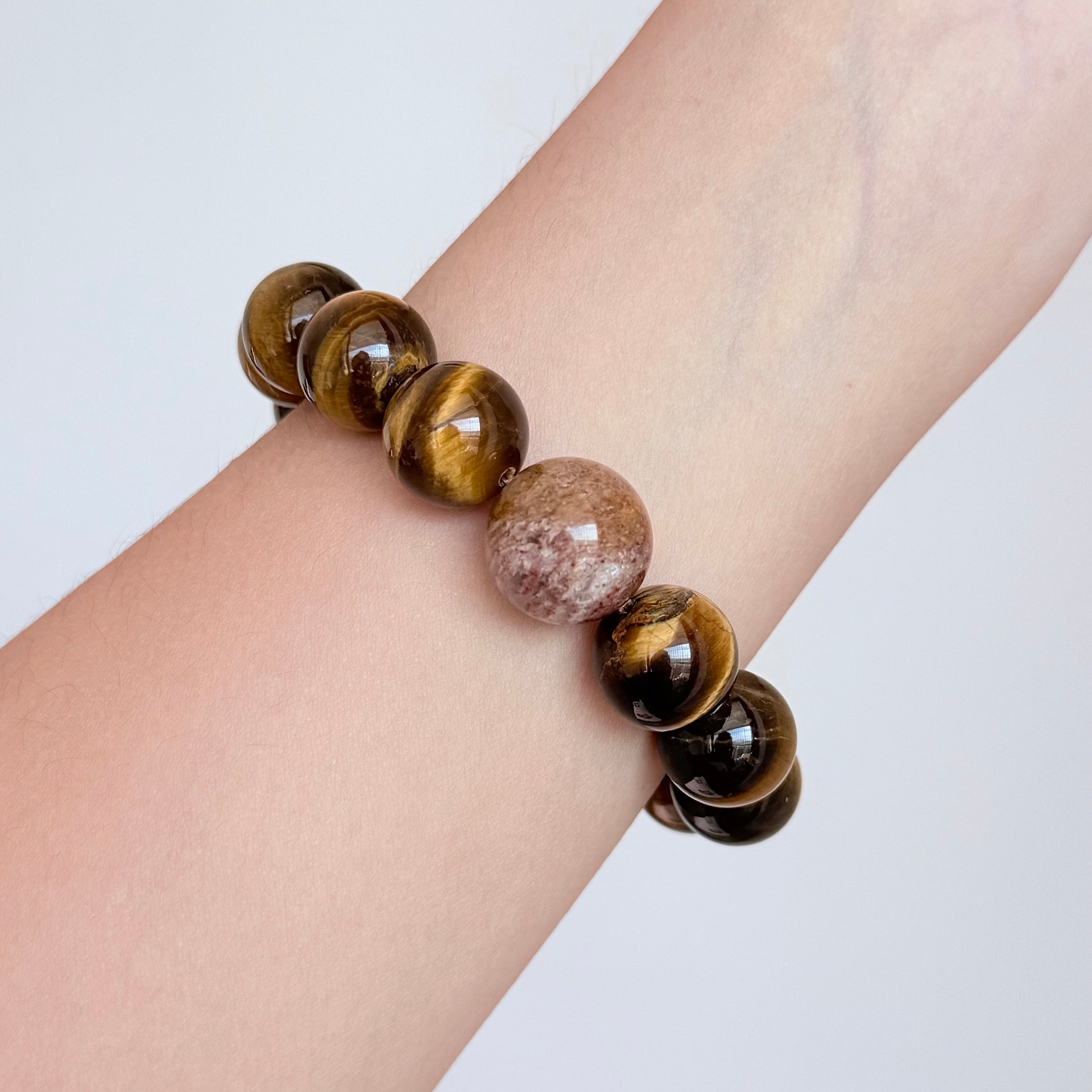 Tiger's Eye Crystal Bracelet with Brown Stone Center