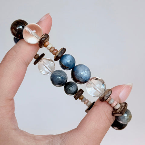 Blue Kyanite & Labradorite Crystal Bracelet