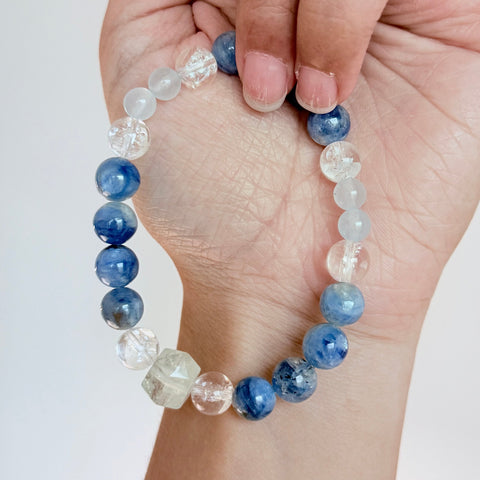 Kyanite, Aquamarine & Clear Quartz Bracelet