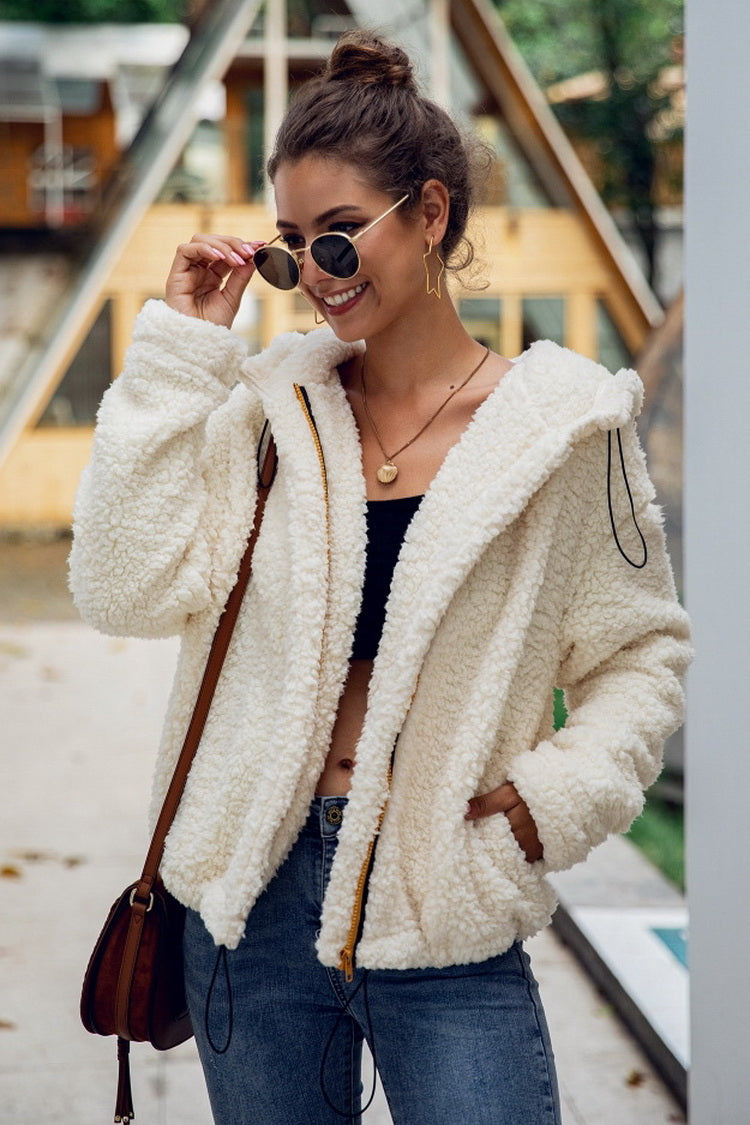 Sudadera con capucha y cremallera de felpa