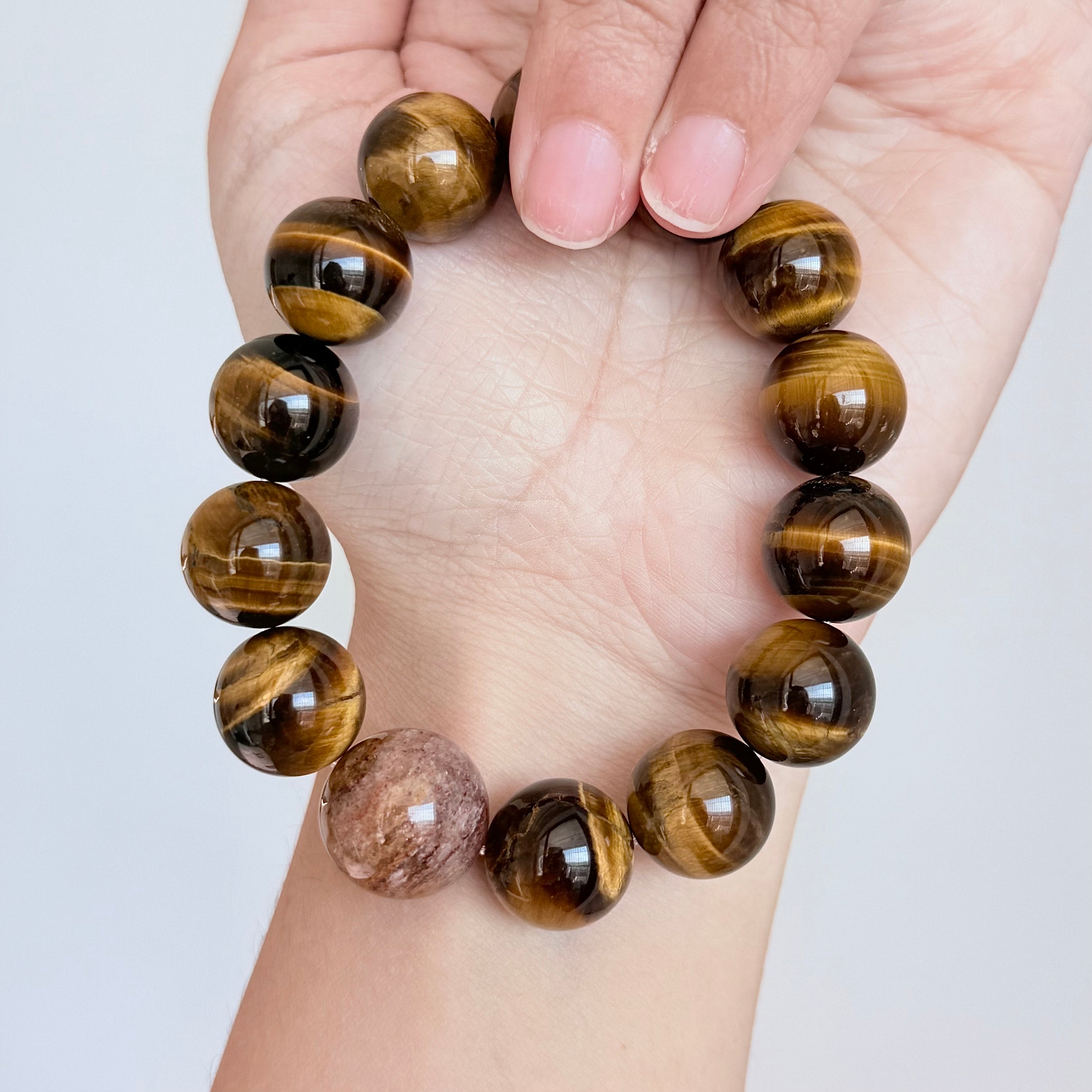 Tiger's Eye Crystal Bracelet with Brown Stone Center