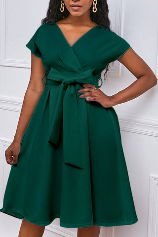 Green A-Line V-Neck Party Homecoming Dress