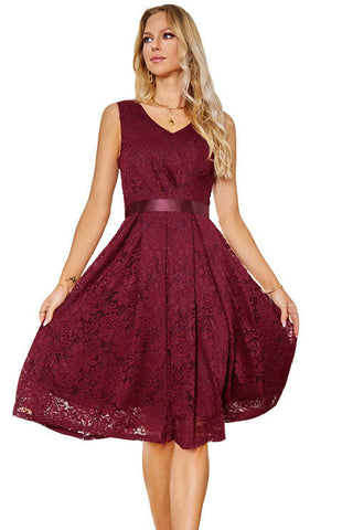 Knee Length Pink Lace Sleeveless Party Bridesmaid Dress