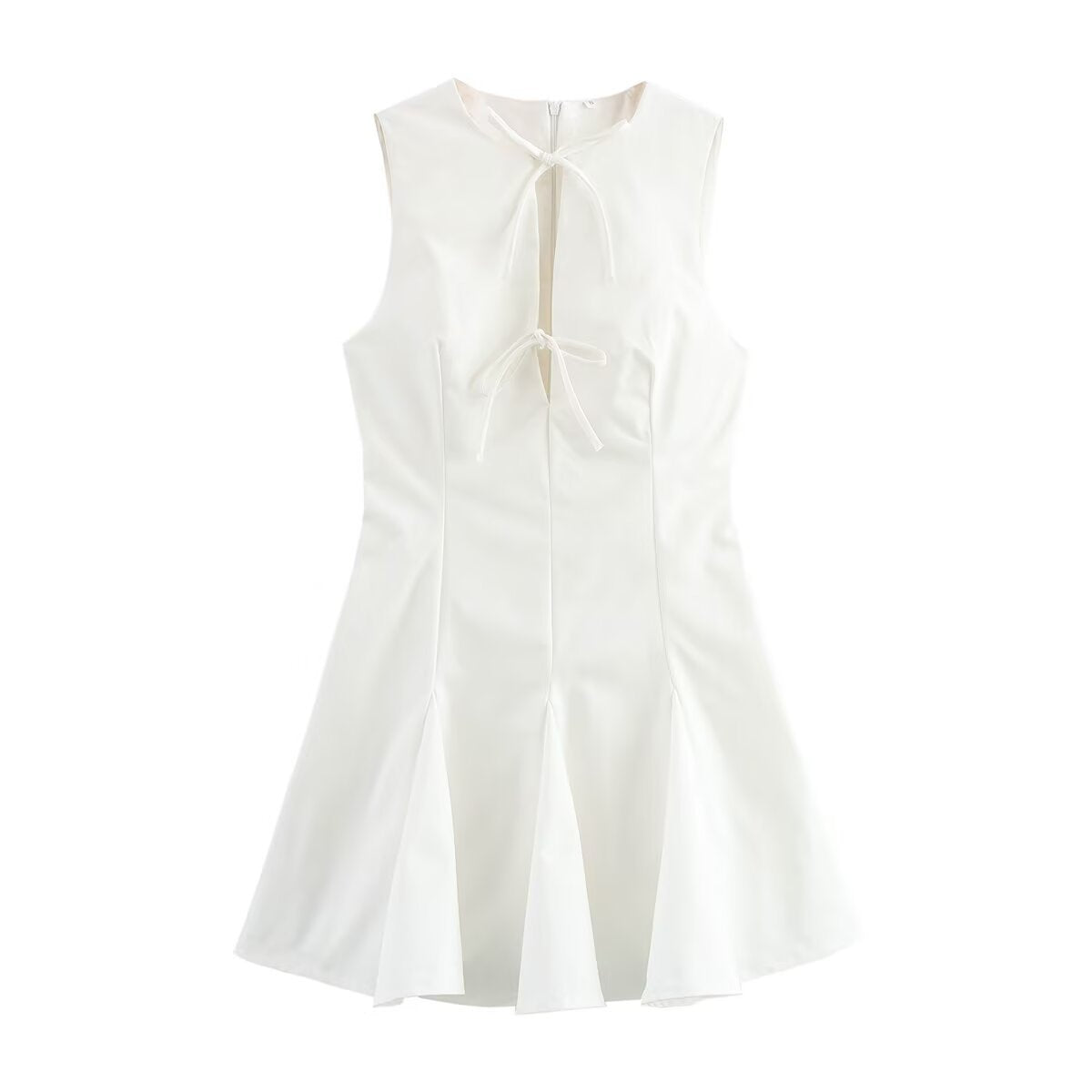 A Sleeveless Dress Decorated With A Bow