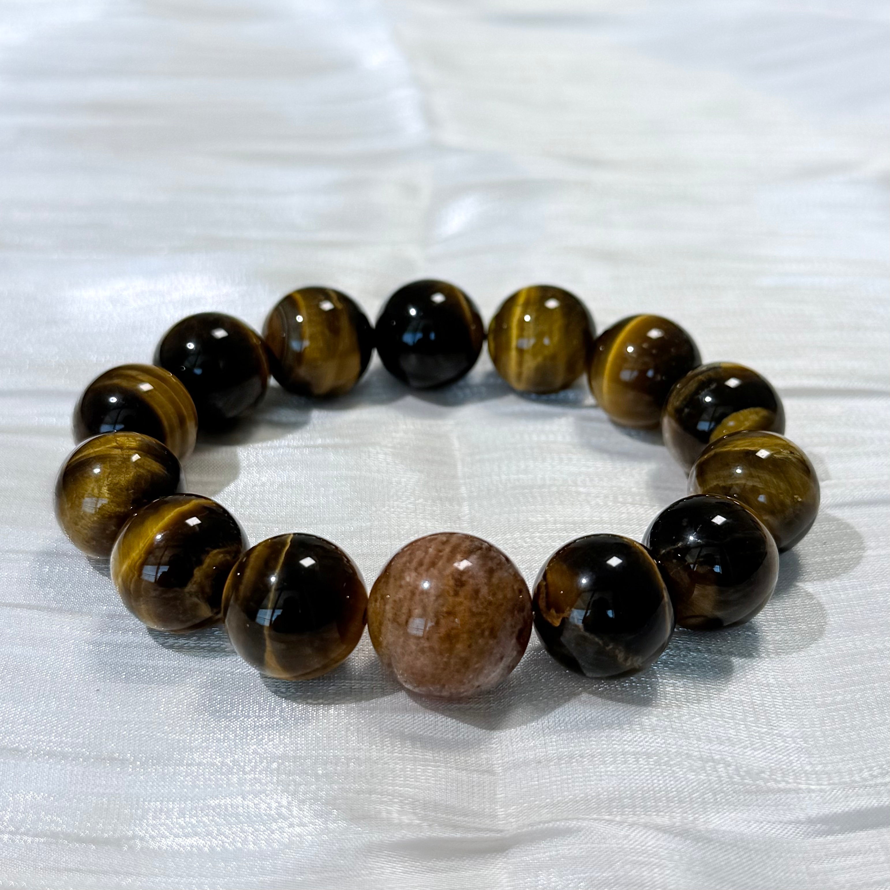 Tiger's Eye Crystal Bracelet with Brown Stone Center