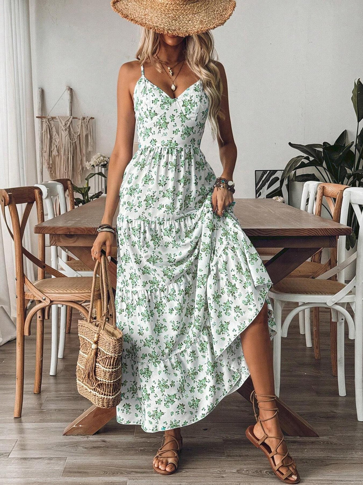 Vestido largo con volantes y estampado fruncido