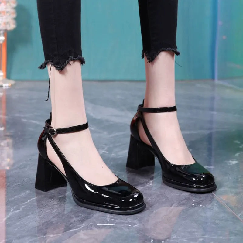 Damen Zehenhoch Runde Fairy Lack Sandalen